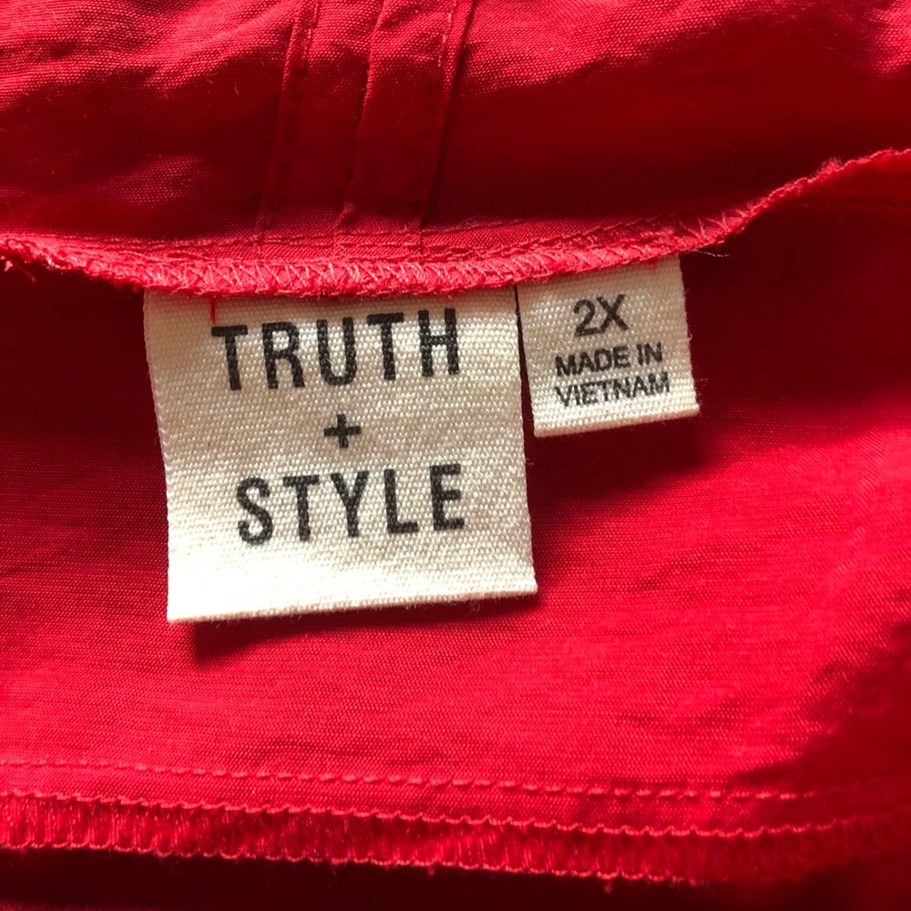 Soft woven top by Truth and Style - Picture 3 of 4